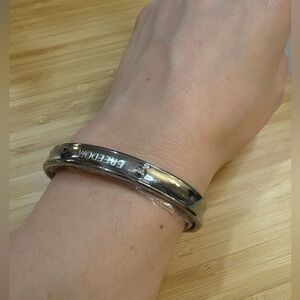 New Inori stainless steel  Bangle Bracelet size‎ 6.